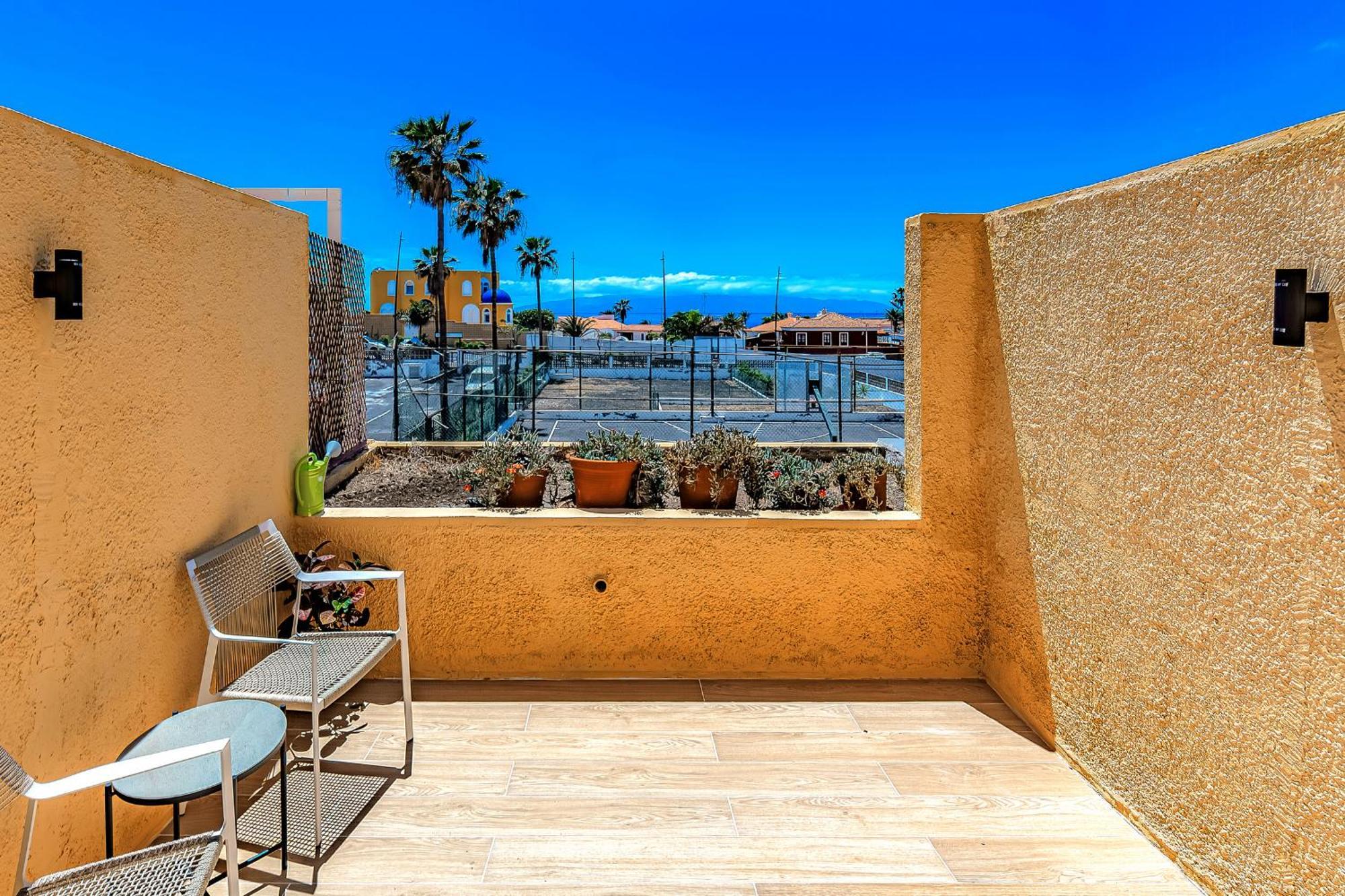 Newly Renovated Studio 2 Min From Playa La Arena Puerto de Santiago  Εξωτερικό φωτογραφία
